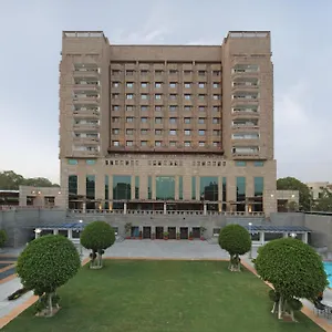 Jaypee Vasant Continental ***** Нью-Дели